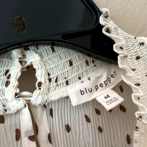 Women’s Blu Pepper Semi Sheet Top, Medium, Off White - Picture 3 of 7